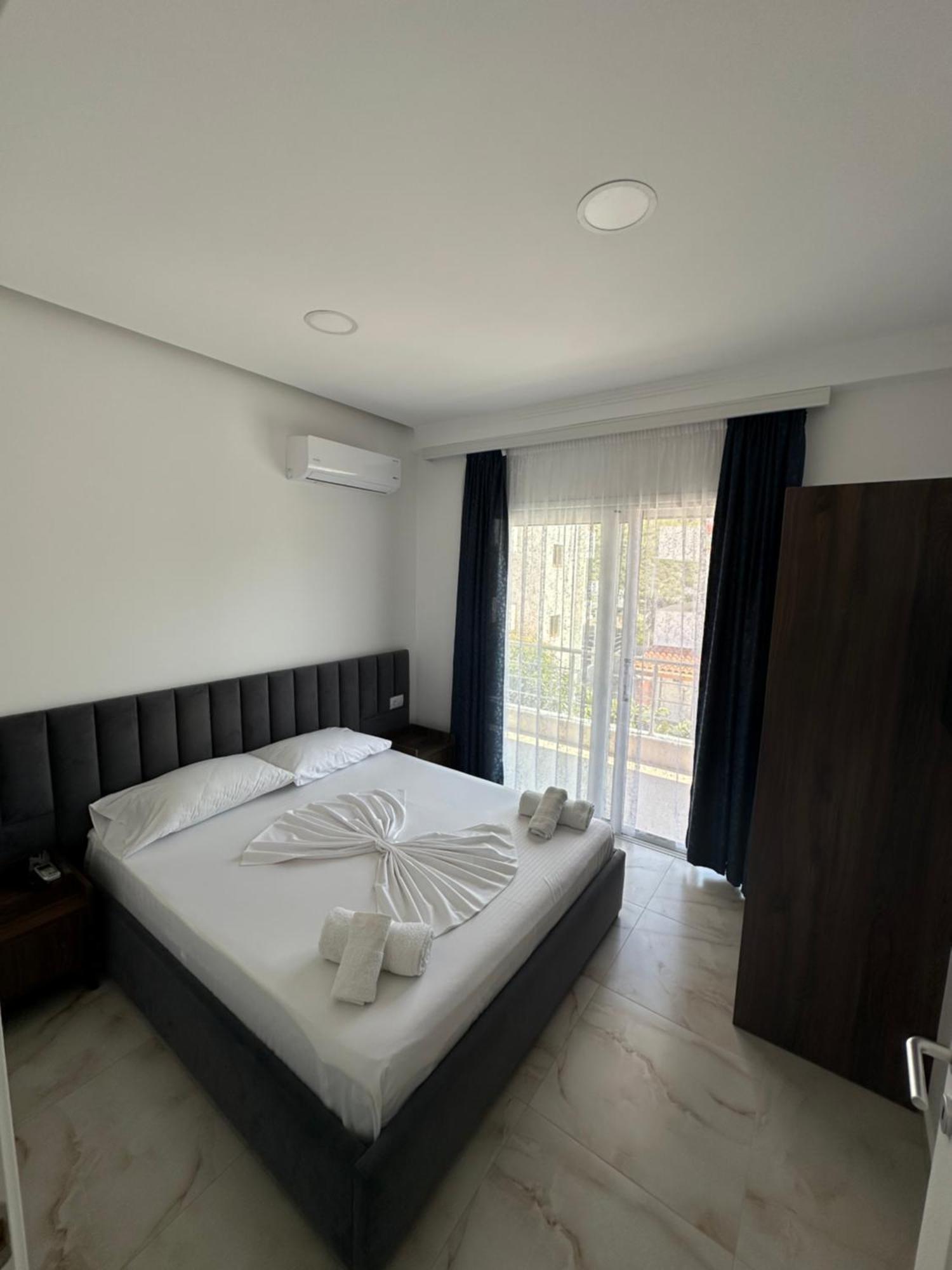 Liel Apartments Ksamil Exterior foto